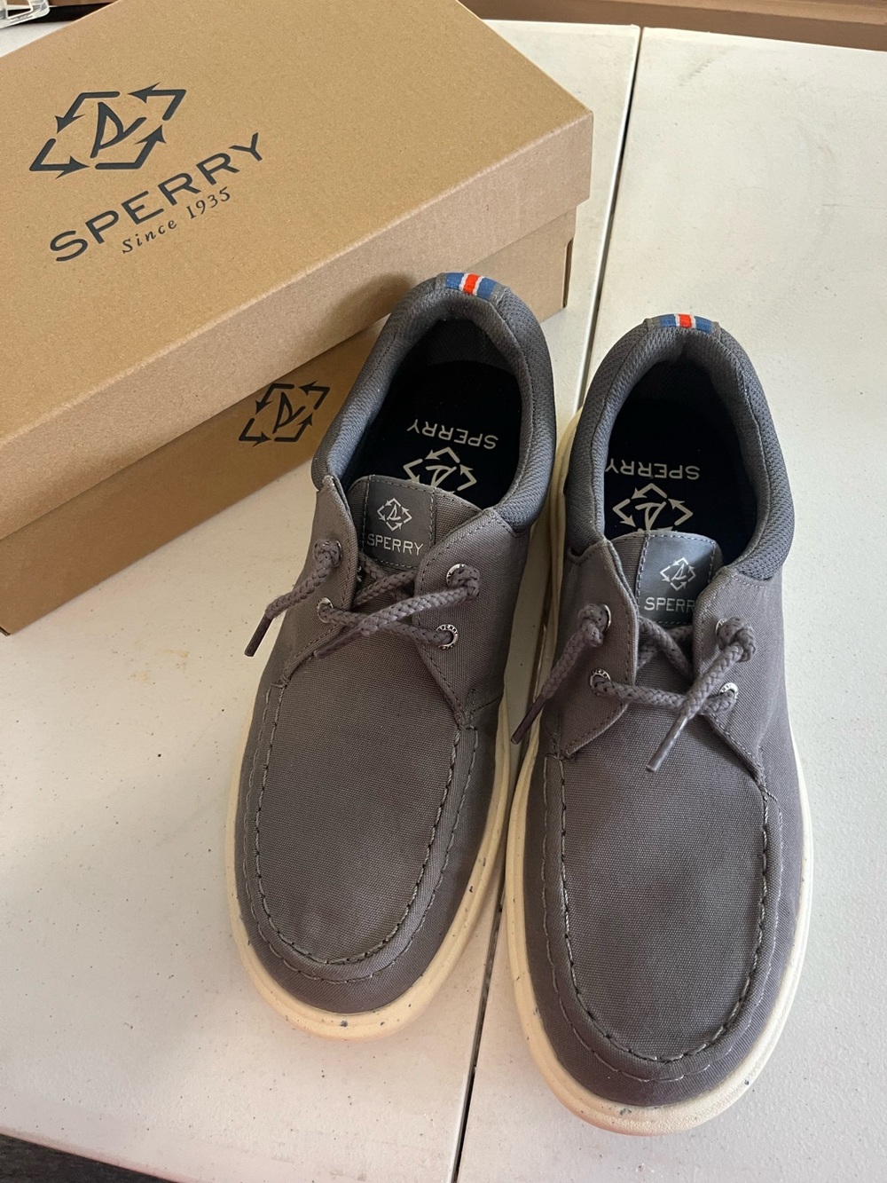 Sperry Women’s Sz 8 NWT Canvas Boat Shoe in gray